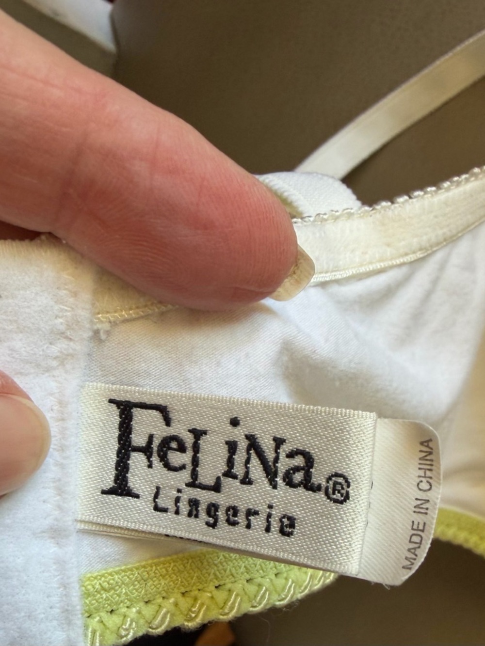 Felina lingerie white eyelet bra 36C - Picture 9 of 12